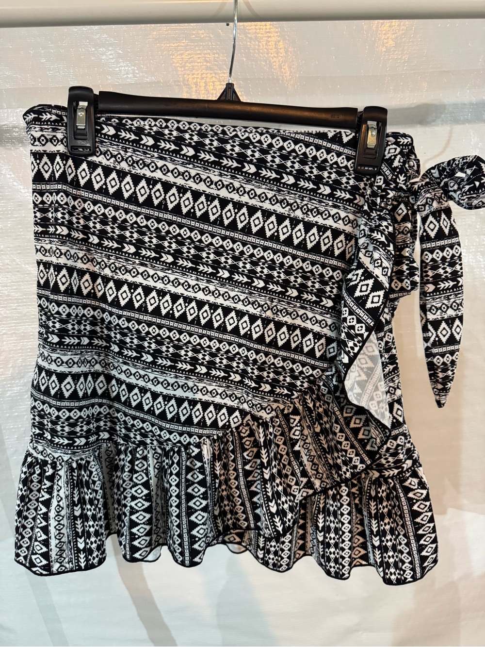 Black & White Patterned Wrap bathing suit material Ruffle Skirt